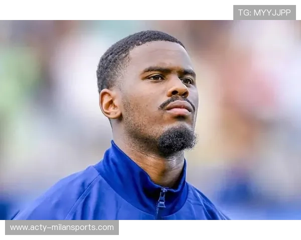 19岁荷兰天才后卫横空出世4球9助攻引爆荷甲五大豪门争相抢人 19岁荷兰天才后卫横空出世4球9助攻引爆荷甲五大豪门争相抢人