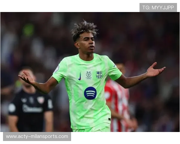 亚马尔单刀冷静推射入网