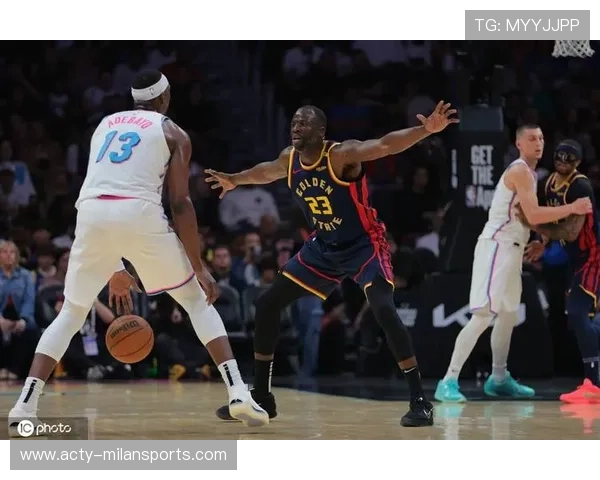 巴特勒反击追身命中两分，热火稳固局面