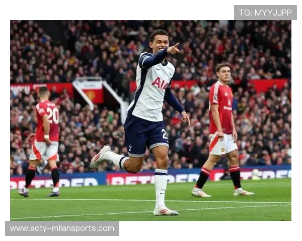 曼联年轻小将逐渐成熟，备战热刺焦点战